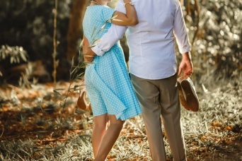 彼女持ち男性へのアプローチでやっては駄目なこと