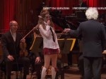 オーケストラに女子高生が入ってきちゃったら…　驚きのパフォーマンスに感動！