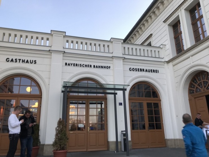 2019-10-25 17.52.05