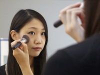 同性から見てもちょっと嫉妬……！　美人に生まれたほうが得だな、と感じる瞬間・4選