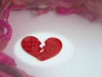 思い出すだけで痛い...