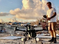 被災地に取り残された動物たちを、赤外線カメラ付きドローンで救う活動を行っているカメラマン