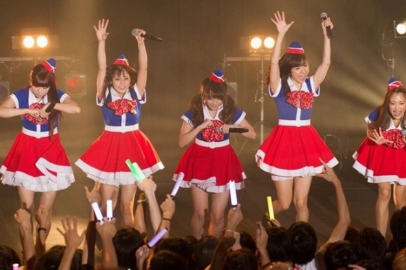 「PASSPO☆」のライブ風景（PR TIMESプレスリリースより）