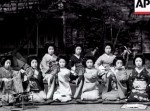 人類の歴史的瞬間がここに！　５５万本以上のムービーに圧倒される
