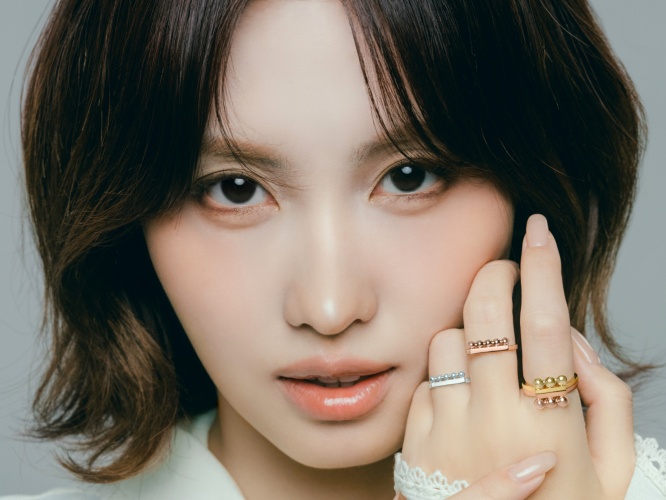 MOMO(TWICE)新ビジュアル公開！　 【TASAKI】　『Metal Jewellery Collection』