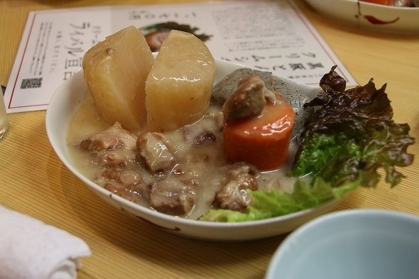 黒豚とんこつのクリームシチュー