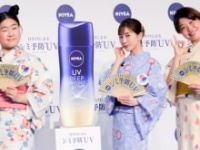 ガンバレルーヤ・よしこ、田中みな実、ガンバレルーヤ・まひる