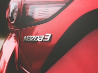 フルモデルチェンジでマツダ・アクセラの名称は消滅？！新型マツダ・3とアクセラスポーツ/セダンの歴代モデルを振り返る！