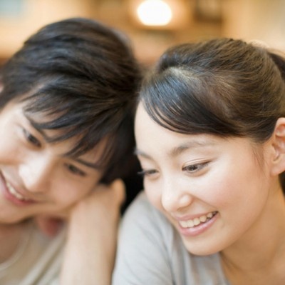 【男性心理攻略】視線の意味を探る！　彼がジッと見つめる理由とは