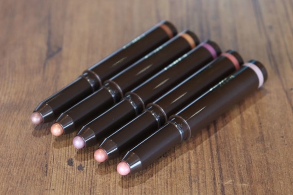 この春、話題の予感……！　エクセルのスティックアイシャドウが便利すぎる