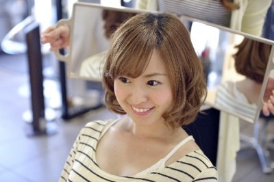 【男女の差はどれくらい？】髪を切る時、美容師を指名する？　しない？