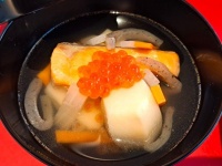 これが「お雑煮」ってマジ？　地域差あるとは聞いていたけど...新潟のイクラ入り「鮭雑煮」が豪華すぎて脱帽