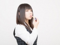 うわっ、ドン引き……「モテない」認定されるメイク5つ