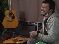 松本人志、本木雅弘が惚れ込む孤高の歌うたい・竹原ピストルとはどんな人物なのか？　人物像に迫るドキュメント番組、NHK BSプレミアムにて放送