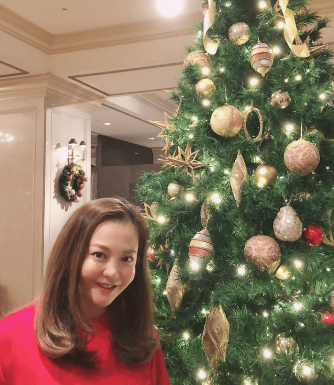 ※画像は華原朋美のインスタグラムアカウント『＠tomomi.kahala0908』より