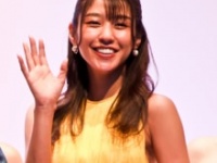 岡副麻希