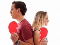 はい、さようなら！　別れの決定打となる「女性の言動」6つ