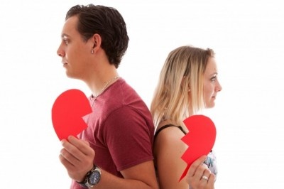 はい、さようなら！　別れの決定打となる「女性の言動」6つ