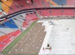 こんな風に変わるのか…！　丸３日でライブ会場 → サッカー場に転換する映像。