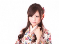 約7割が好きと回答！　「華道・茶道・書道を習っている女子」に対する男子の本音とは？