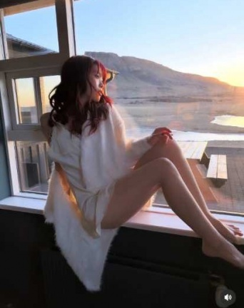 Instagram:アイナ・ジ・エンド(@ainatheend_official)より