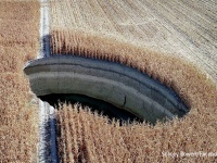 巨大な陥没穴が農地に次々と出現する怪現象。地下水の灌漑が原因か？（トルコ）