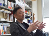 文明に小説家は必要か　作家が語る「小説家の役割」