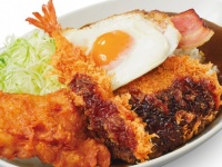 こんなの〝オトナのお子様ランチ〟じゃん　主役級おかずを全力足し算！かつやに「フル盛りプレート」登場って...最高か？
