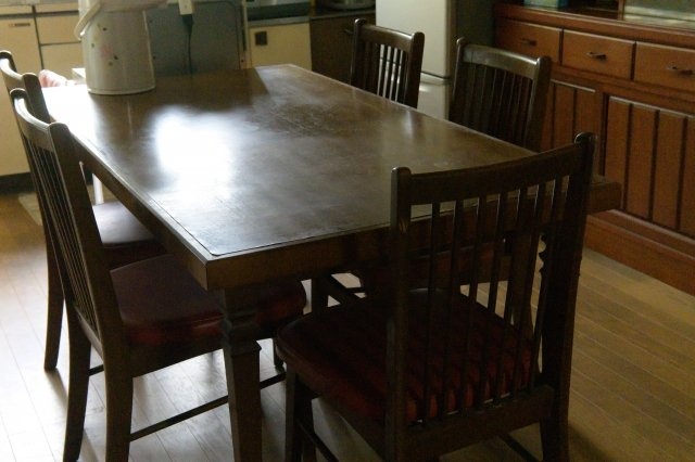 「何をしているんか？」男が浜辺で声をかけたのは高校生　「テントを張る場所を探して...」と聞くとまさかの行動に（静岡県・70代男性）