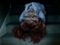 首も回るししゃべる。映画「エクソシスト」の悪霊に取り憑かれたリーガンのフィギアが予約販売開始！