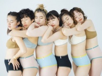 キュートなバイカラー。STOCK、ブランド初「吸水ショーツ」登場