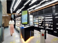 忙しい朝にうれしいスピーディーさ。近未来の駅ナカコンビニが誕生