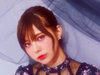 益若つばさ⒞エイジアプロモーション