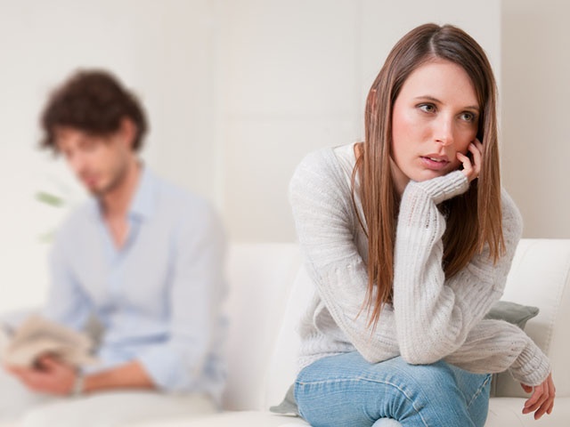 スマホチェックはストップ！「恋愛ストレス」を溜めないプチ習慣