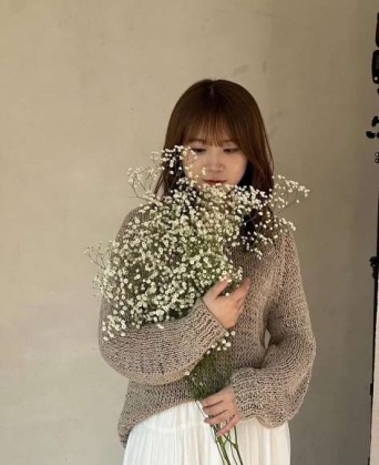 Instagram:秋元真夏(@manatsu.akimoto_official)より