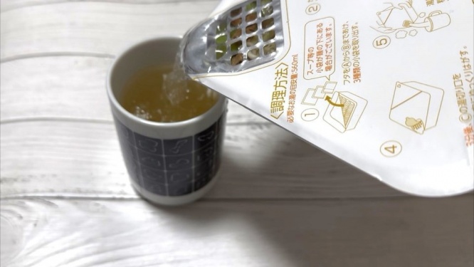 「どうしてこんなにうまいのか」「ウチの県にもほしい」　道民溺愛「やきそば弁当」はナゼ北海道限定？