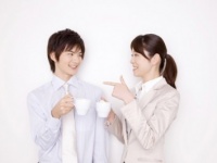 今仕事中なんだけど!?　社内恋愛中の人のコミュニケーションで許せないこと3選