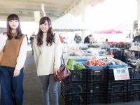 「背の高い人」VS「背の低い人」　女性でお得なのはどっち？