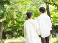 30代の男女は自己肯定感が高い!?　デートの支払い意識を調査