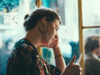 8割の男性が好評価！　「自立した女性」がモテる理由3つ