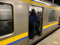 JR東日本外房線鎌取駅、5時32分千葉行きの電車（写真はすべてJタウンネット記者撮影）