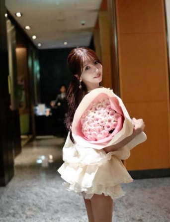 Instagram:三上悠亜(@yua_mikami)より