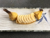 これぞ究極の「高見え」...？　料亭で出てきそうな「バナナの活き造り」に反響