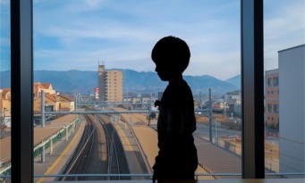 「おじいさんに道を教えたら、彼の孫が悲壮な顔で駆け寄ってきた。何事かと思ったら、頭を下げられて...」(東京都・40代女性)