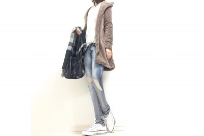 インナーとスニーカーは白でリンク。ニューイヤー駅伝の応援へGO　＃東京365日コーデ