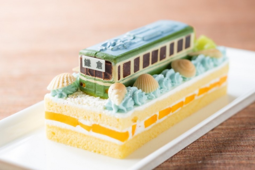 この電車、食べられます　マンゴー&メロンで〝夏の湘南〟表現した「江ノ電ケーキ」第二弾【7／8～9／23】