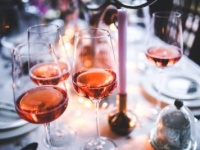 ご祝儀、ドレスコード……。知っておきたい結婚式二次会マナー