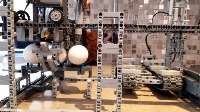 レゴ　全自動朝食作り機