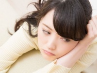 もう、考えるだけでウンザリ……！　生理で悩みがある女性⇒●●％、悩みと対策8つ