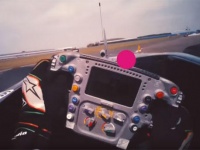 走行中のF-1ドライバーの視線の動きをアイトラッキング技術で検証 「Sahara Force India Formula One Team」より